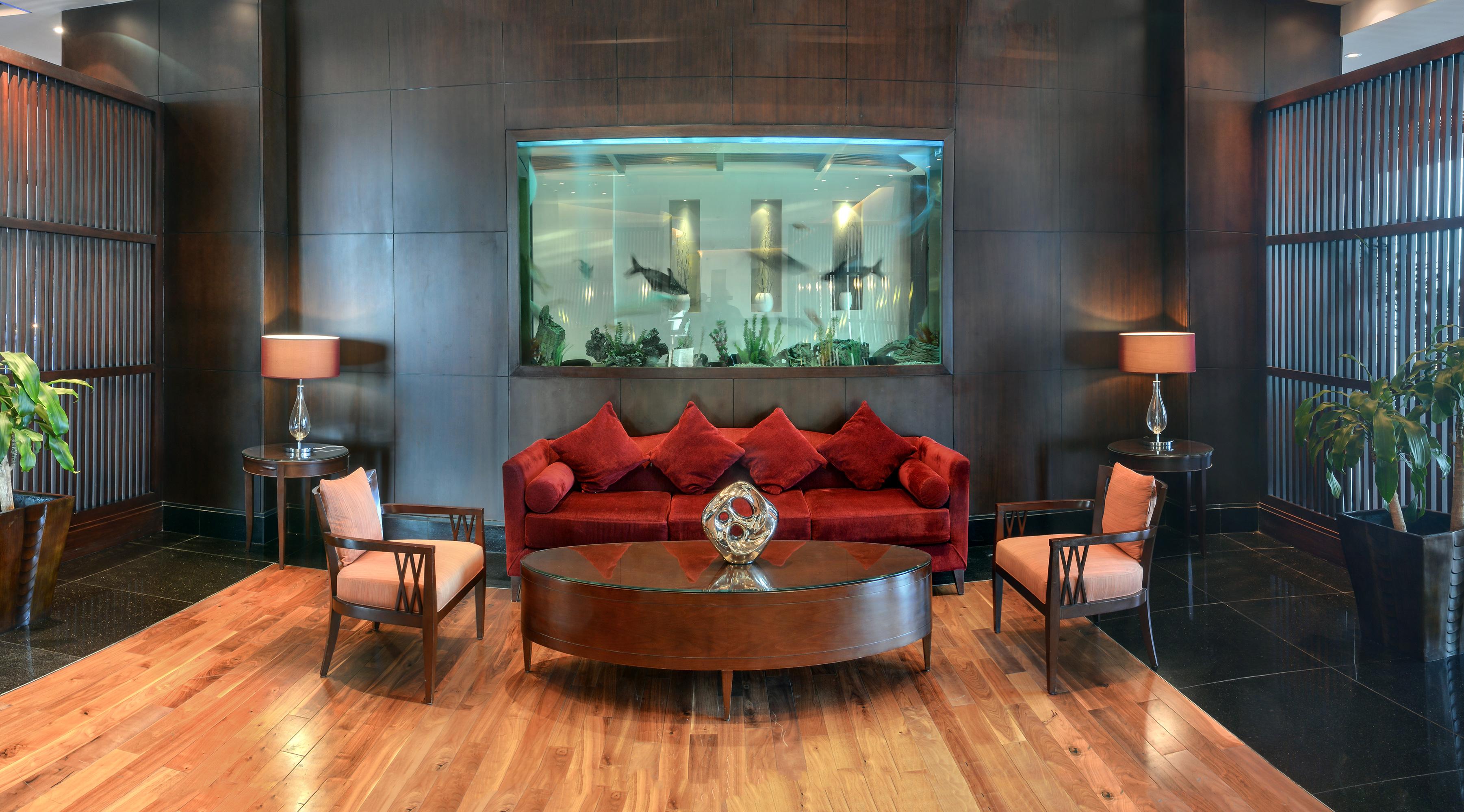 ホテル ソフィテル アル コバール ザ コーニッシュ アル・コバール エクステリア 写真 The lobby of the hotel