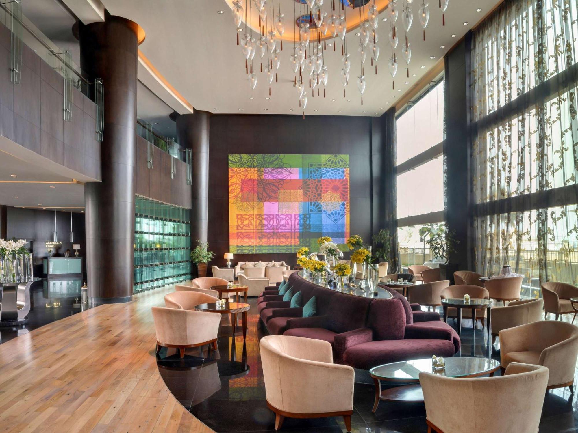 ホテル ソフィテル アル コバール ザ コーニッシュ アル・コバール エクステリア 写真 The Bar